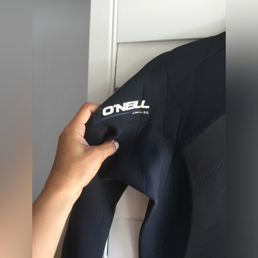 O'Neill Wetsuit - Picture 7 of 10